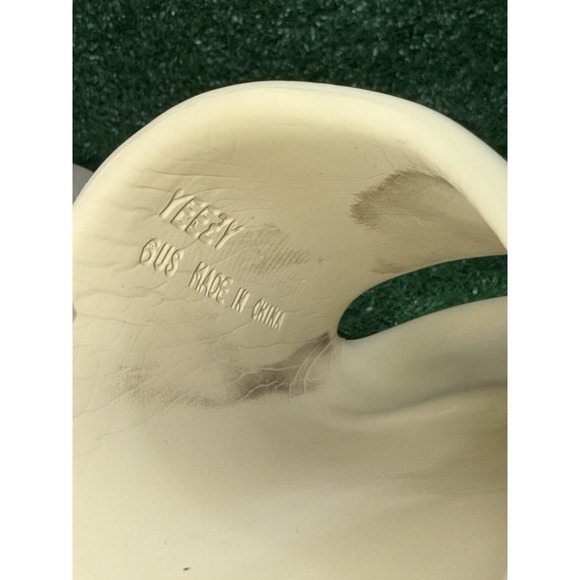 adidas Yeezy Slide Bone Womens Size 7.5 Mens Size 6 Tan Comfort Daily Sandals - Picture 9 of 9